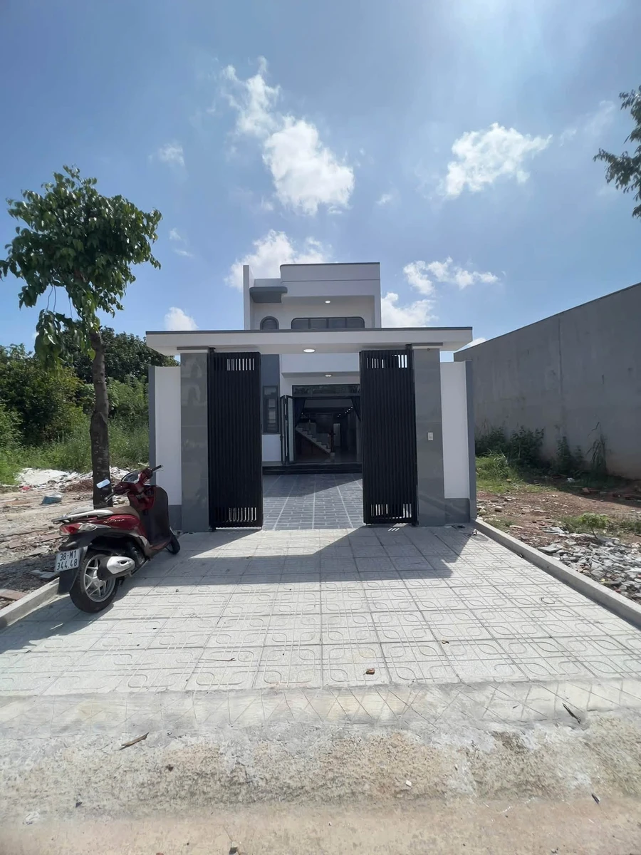 Bán nhà mới 150m² 3 phòng ngủ Mỹ Phước 3, Bình Dương - Ảnh 1