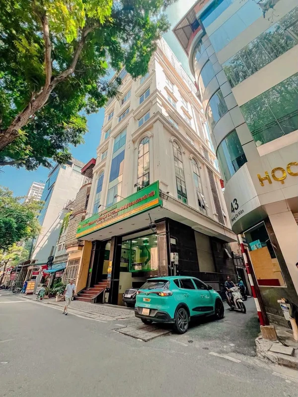 Bán tòa văn phòng lô góc mặt phố Phùng Chí Kiên, 105m2, 8 tầng nổi 1 hầm, giá 57 tỷ