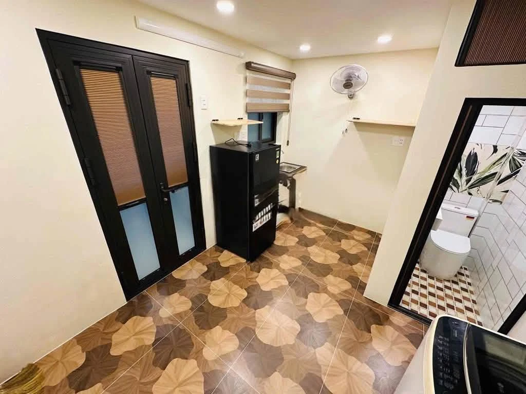 Cho thuê nhà trệt lầu 1PN 30m² Trần Hưng Đạo Quận 1 - Ảnh thu nhỏ 2