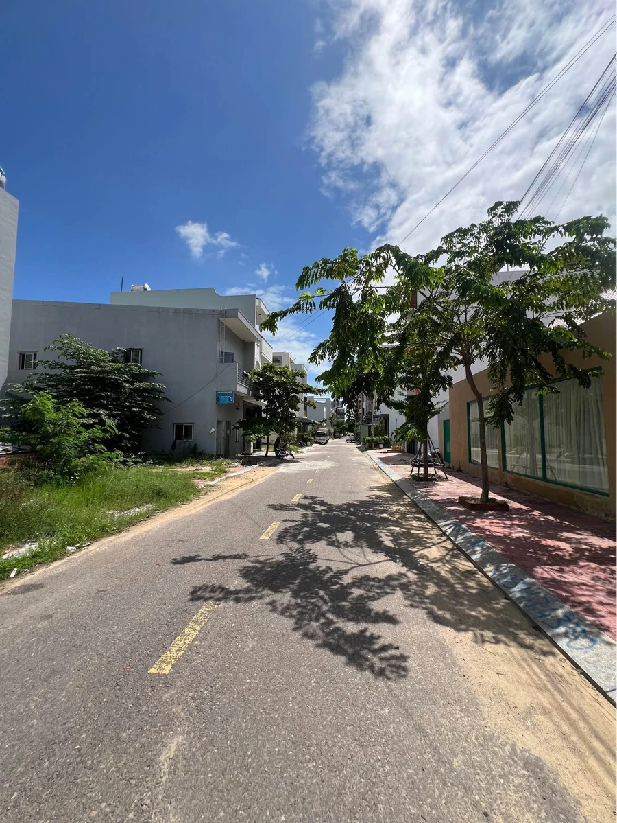 Bán đất mặt tiền Tây Sơn Quy Nhơn 365m² 3 tỷ 050 - Ảnh 1