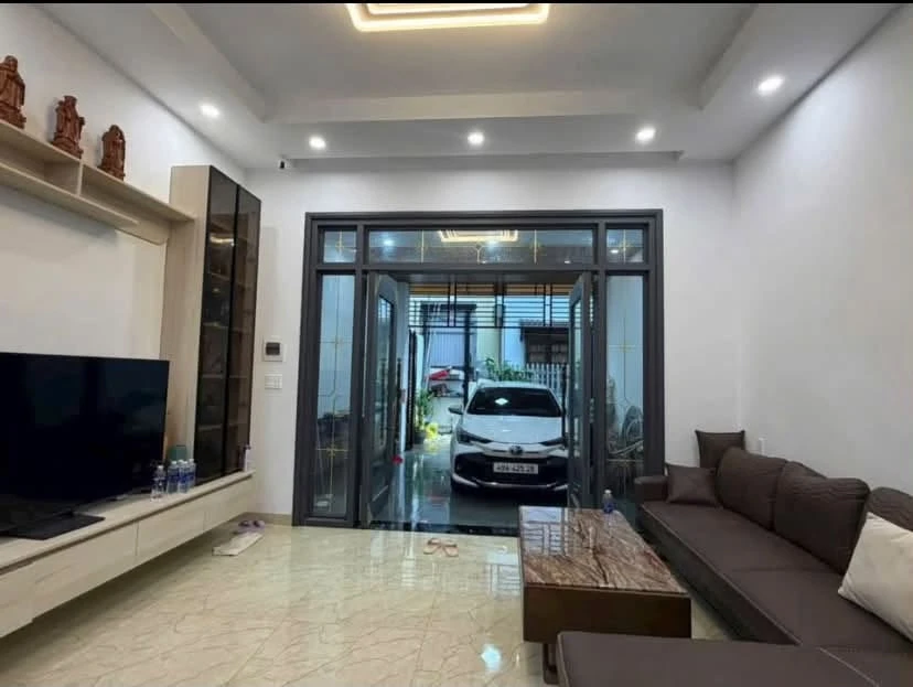 Bán nhà Đà Lạt 240m², 5PN 6WC, 7,5 tỷ - Ảnh thu nhỏ 2
