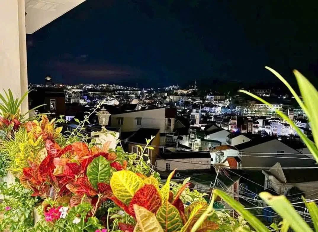 Bán nhà mặt tiền Cổ Loa Đà Lạt 80m2 5PN giá 8 tỷ 9 - Ảnh thu nhỏ 5