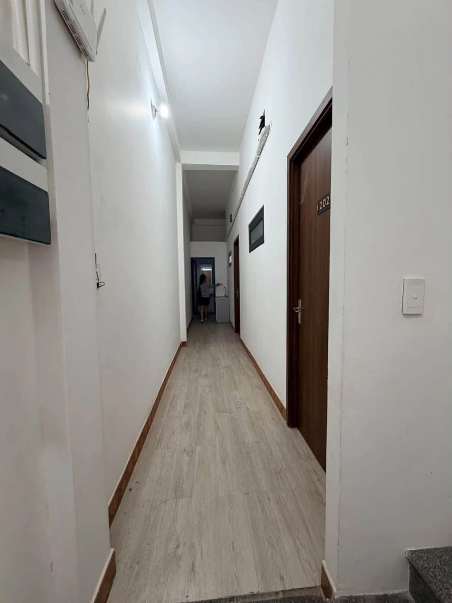 Bán nhà 3 tầng mặt tiền Hồ Tùng Mậu 99m2 - 10.5 tỷ - Ảnh 1
