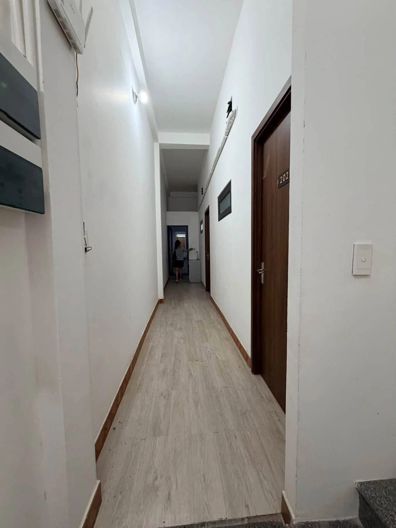 Bán nhà 3 tầng mặt tiền Hồ Tùng Mậu 99m2 - 10.5 tỷ - Ảnh 1