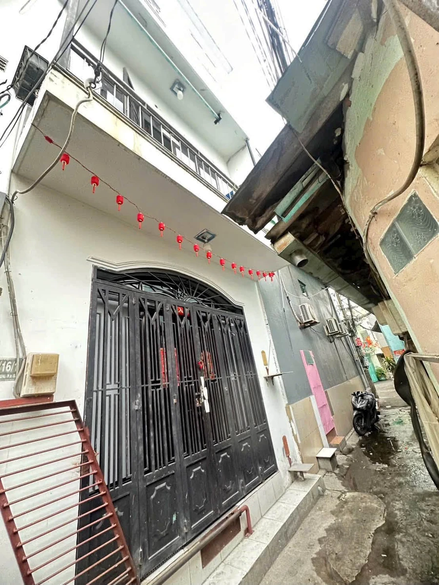 Bán nhà 3PN 2WC Hoàng Lê Kha Bình Tân 2,98 tỷ - Ảnh 1