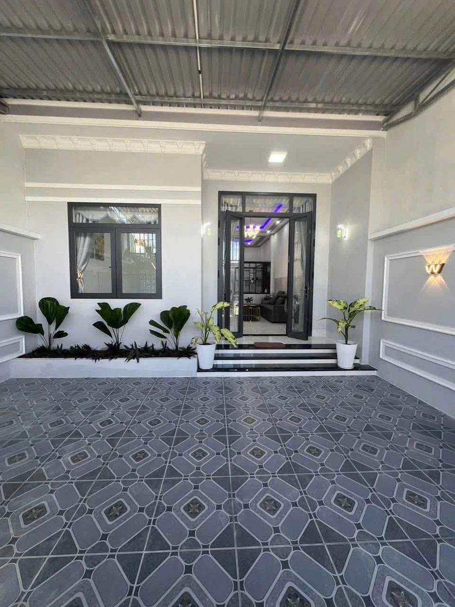 Bán nhà mới 2PN kế chợ Long Bình Tây Ninh 70m², 1 tỷ 290 triệu - Ảnh thu nhỏ 2