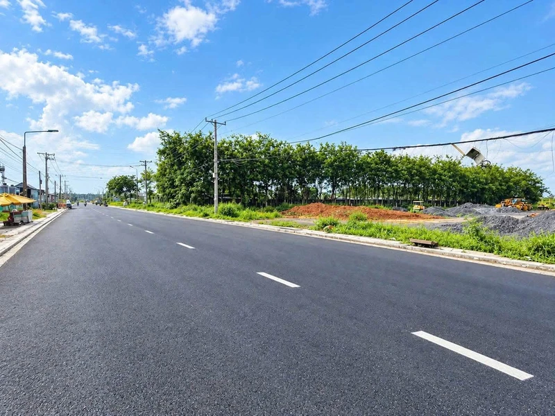 Bán đất mặt tiền HL15 120-150m2, giá khoảng 2,2 tỷ, P. Tân Triều, Đồng Nai