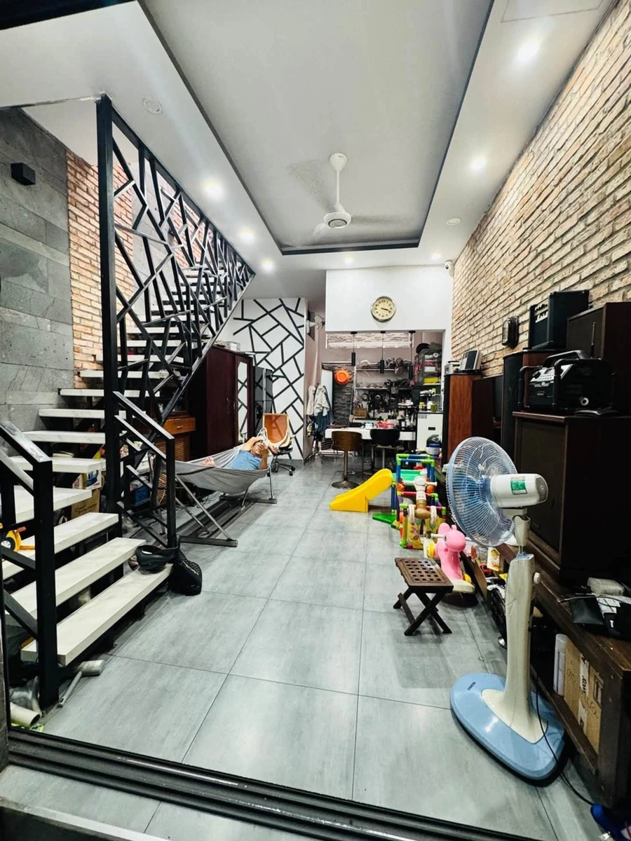 Bán nhà 2 tầng 56m² gần Bến Xe Miền Tây 5 tỷ - Ảnh thu nhỏ 2