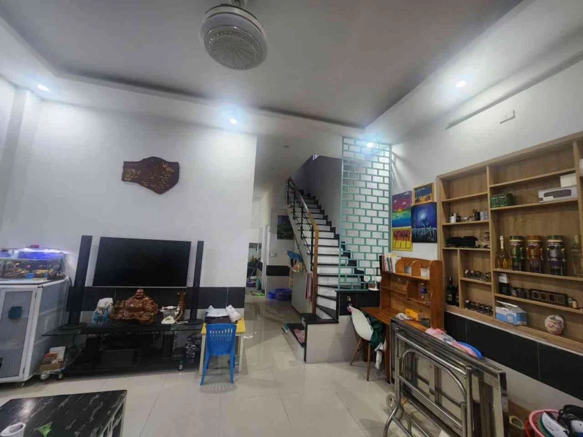 Bán nhà 3 tầng kiệt Lê Độ, 70m², nội thất full 5,5 tỷ - Ảnh thu nhỏ 2
