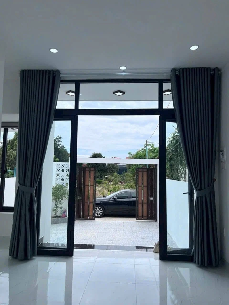 Bán nhà 4PN 140m2 Diên An, đang cho thuê 12tr/tháng, 3,1 tỷ - Ảnh 1