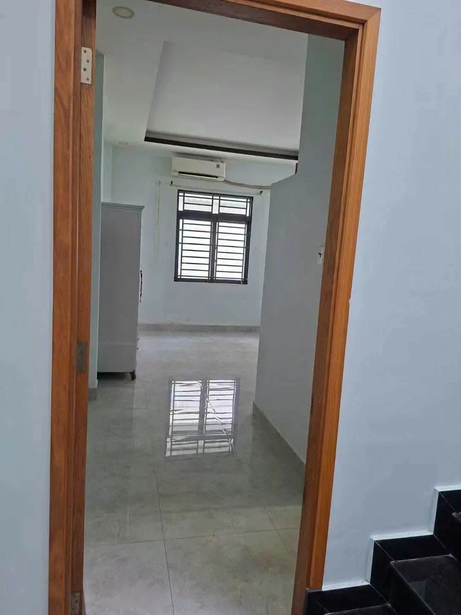Bán nhà 3 phòng 2 tỷ 1 Thủ Thừa, 64m² - Ảnh thu nhỏ 4