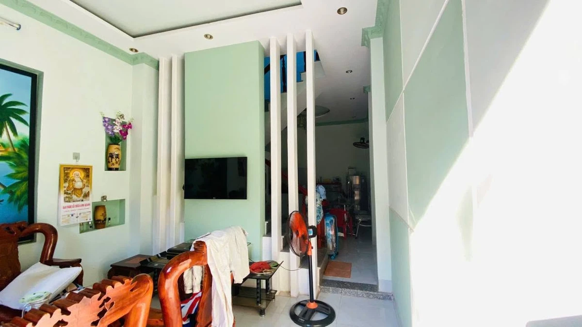 Bán nhà 2 tầng 40m2 Lý Thái Tổ Nha Trang 3.7 tỷ - Ảnh thu nhỏ 2