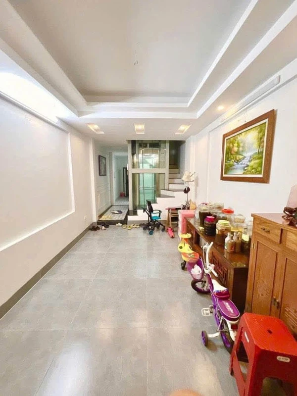 Bán nhà 5 tầng thang máy 37m² Ba Đình 15,5 tỷ