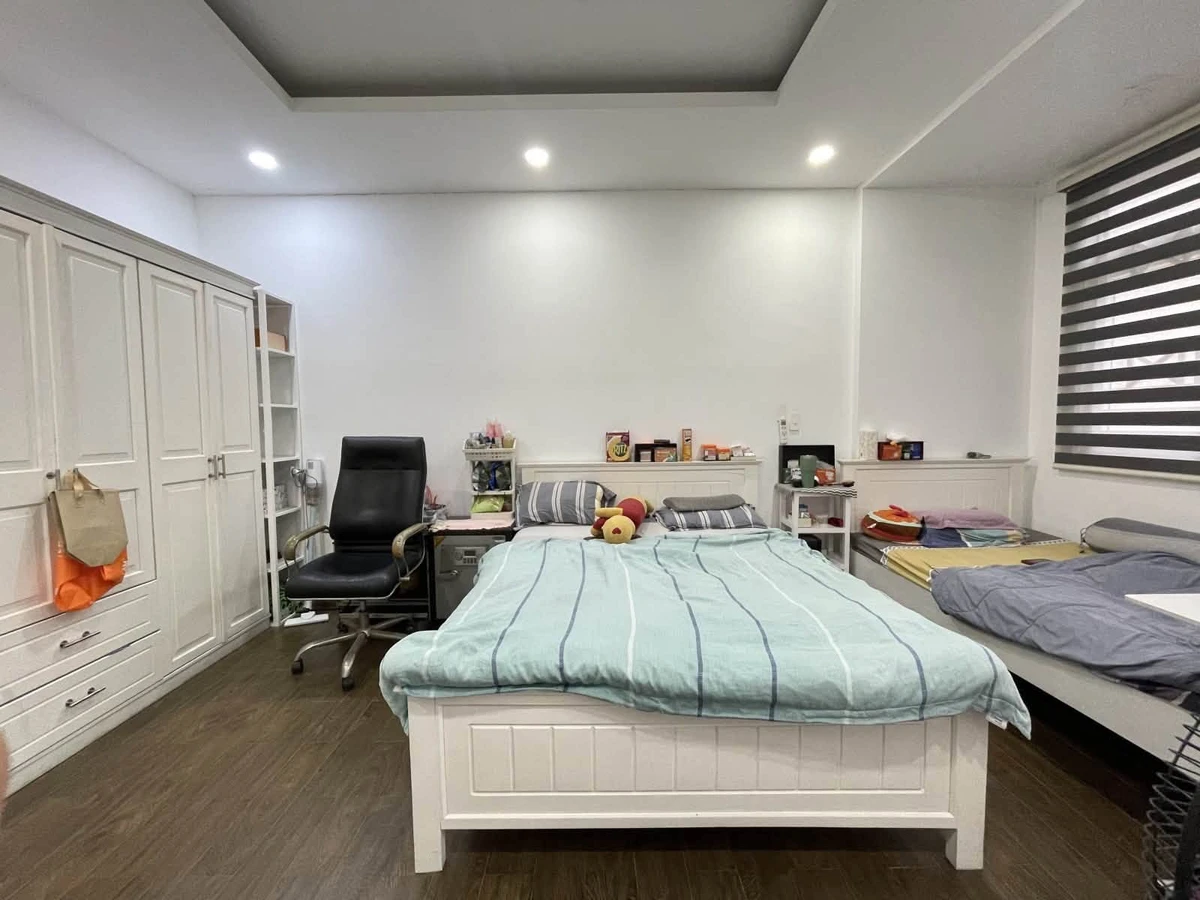 Bán nhà mặt tiền kinh doanh 110m2, 3 phòng ngủ, Quận 3 - Ảnh thu nhỏ 4