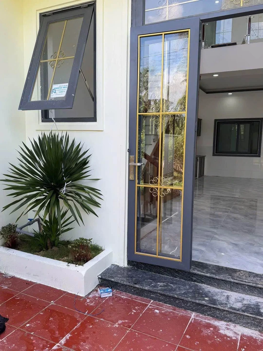 Bán nhà 1 trệt 1 lầu 100m2, 3PN 2WC, giá 2,05 tỷ tại xã Mỹ Yên, Bến Lức - Ảnh thu nhỏ 2