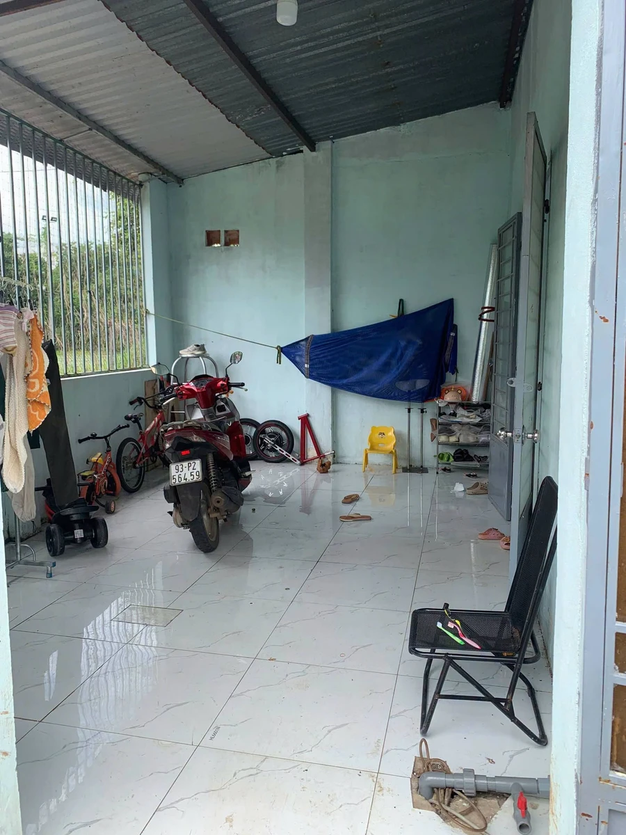 Bán nhà cấp 4 2 mặt tiền 106m² Phường Tiến Thành 699 triệu - Ảnh 1