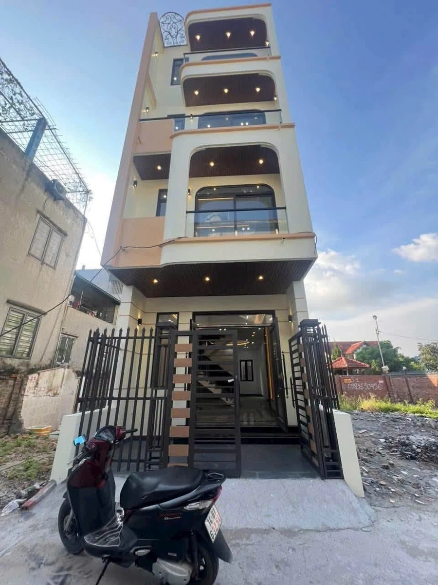 Bán nhà 4 tầng 59.4m2 gần Cao Thắng, Quận 7 - Ảnh 1