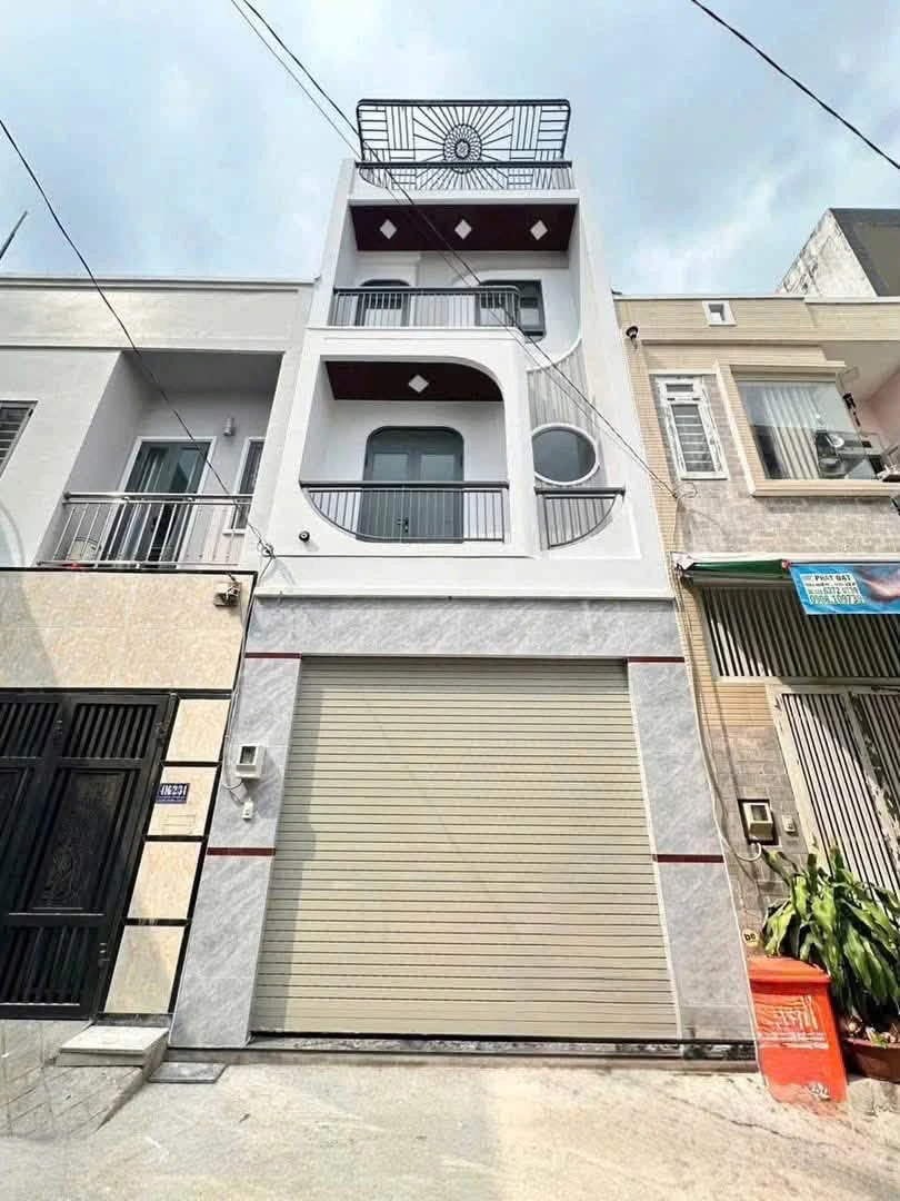 Bán nhà mặt tiền Lã Xuân Oai, Quận 9, 51.5m2, 5.9 tỷ - Ảnh 1