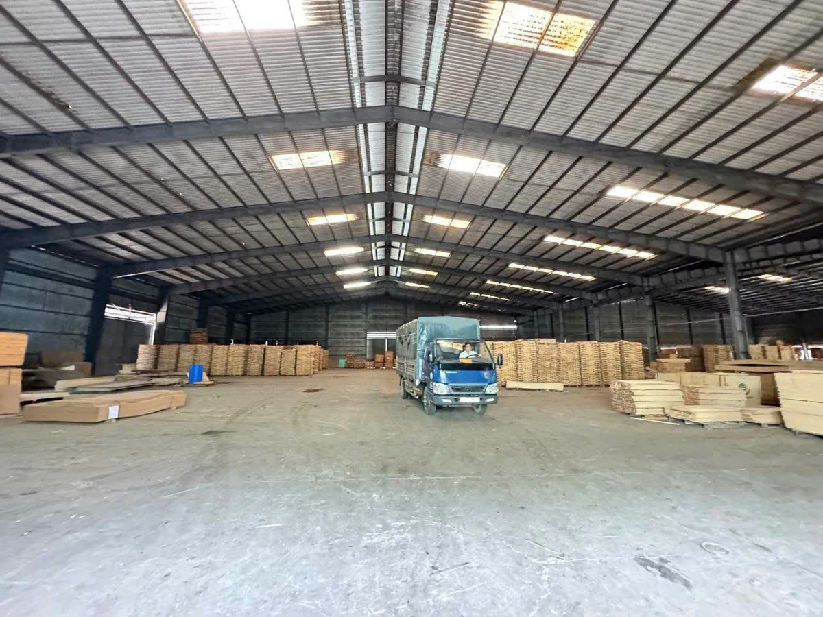 Bán xưởng 5000m2 sổ riêng gần KCN Hố Nai - 35 tỷ - Ảnh thu nhỏ 3