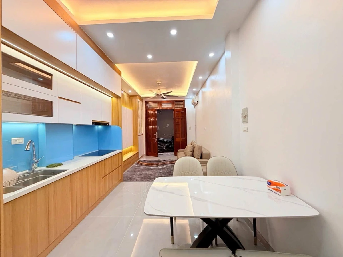 Bán nhà phố 4PN 36m2 mặt tiền Trần Thái Tông, Cầu Giấy - Ảnh thu nhỏ 2
