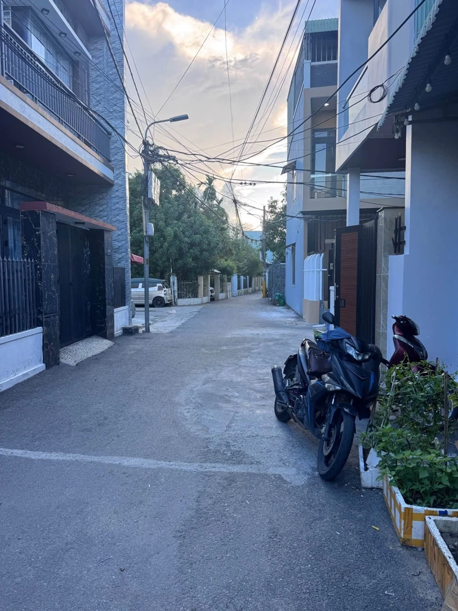Bán nhà 2 tầng 70m² 3 phòng ngủ Nguyễn Huy Tưởng Quận 5 - Ảnh thu nhỏ 2