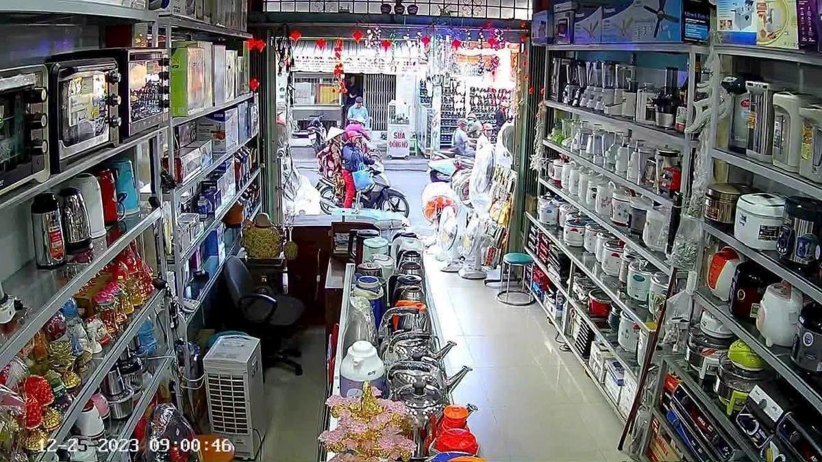 Bán nhà 1 trệt 3 lầu MTKD Nguyễn Huệ Phan Thiết 68m2 - Ảnh thu nhỏ 3