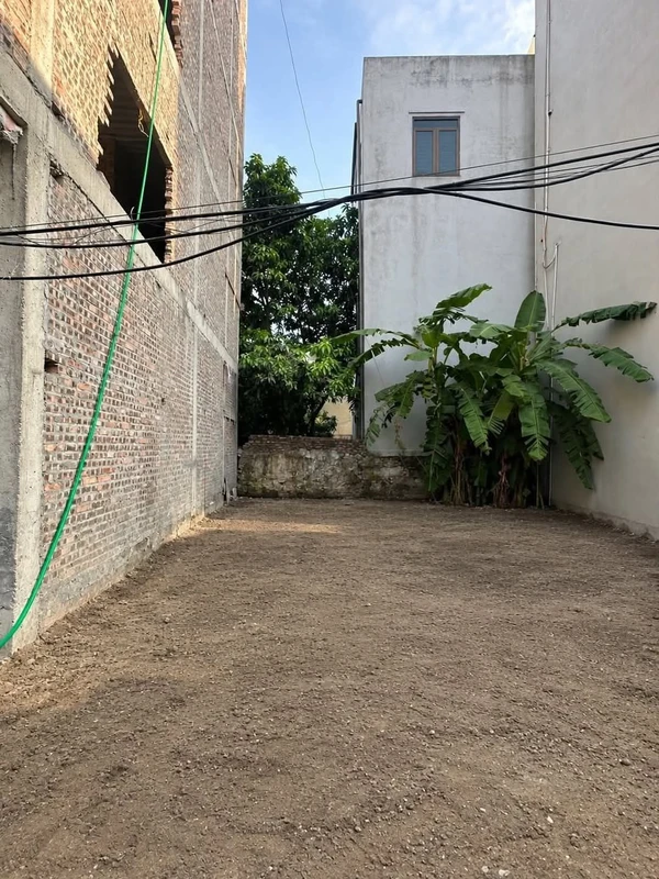 Bán đất 31m² Bát Khối Đông Dư, 4.6 tỷ, ô tô đỗ cửa