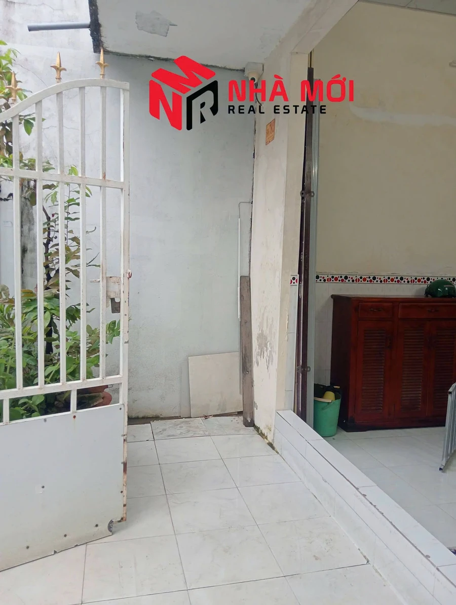 Bán nhà cấp 4 kiên cố 4.4x12.6m gần Trần Hưng Đạo, Cà Mau, 1 tỷ 450 triệu - Ảnh thu nhỏ 4