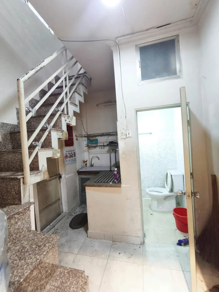 Cho thuê nhà mặt tiền Phú Nhuận 21m², 10 triệu/tháng - Ảnh thu nhỏ 3