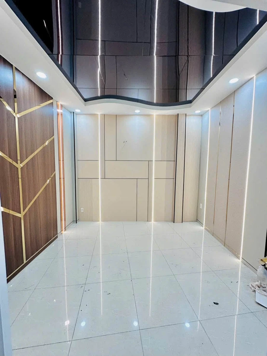Bán nhà 4 tầng 22.6m2 gần mặt tiền Tôn Đản, Phường 4, Quận 4, giá 4.25 tỷ - Ảnh thu nhỏ 2