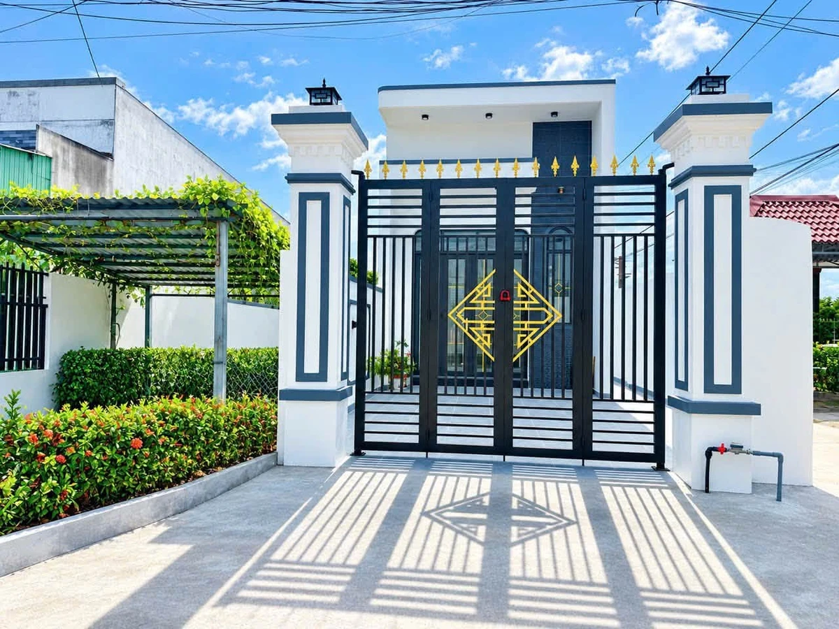 Bán nhà cấp 4 2 mặt tiền 120 m² Mỹ Lộc - Ảnh 1