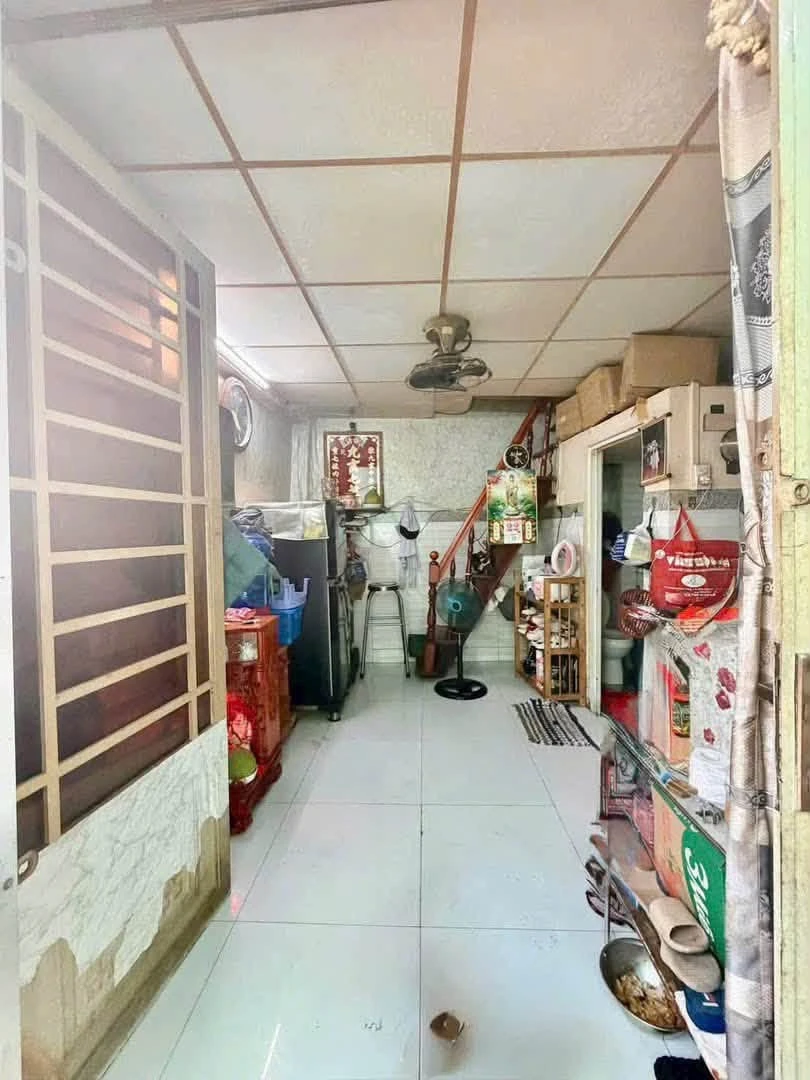 Bán nhà Đoàn Văn Bơ Quận 4, 2PN 2WC 14.8m² - 2 tỷ 150 triệu - Ảnh thu nhỏ 2