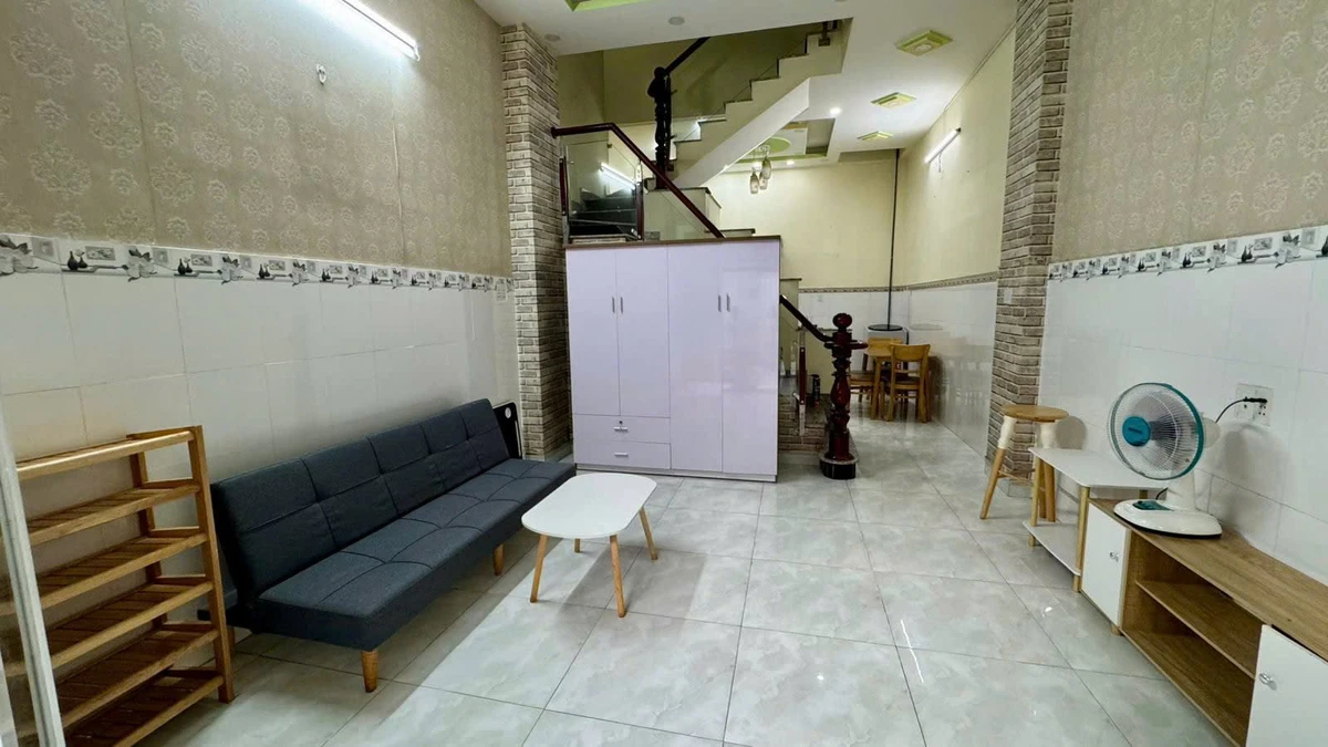 Cho thuê nhà nguyên căn 1 trệt 2 lầu 4PN Huỳnh Tấn Phát, Nhà Bè, 10 triệu/tháng - Ảnh thu nhỏ 3