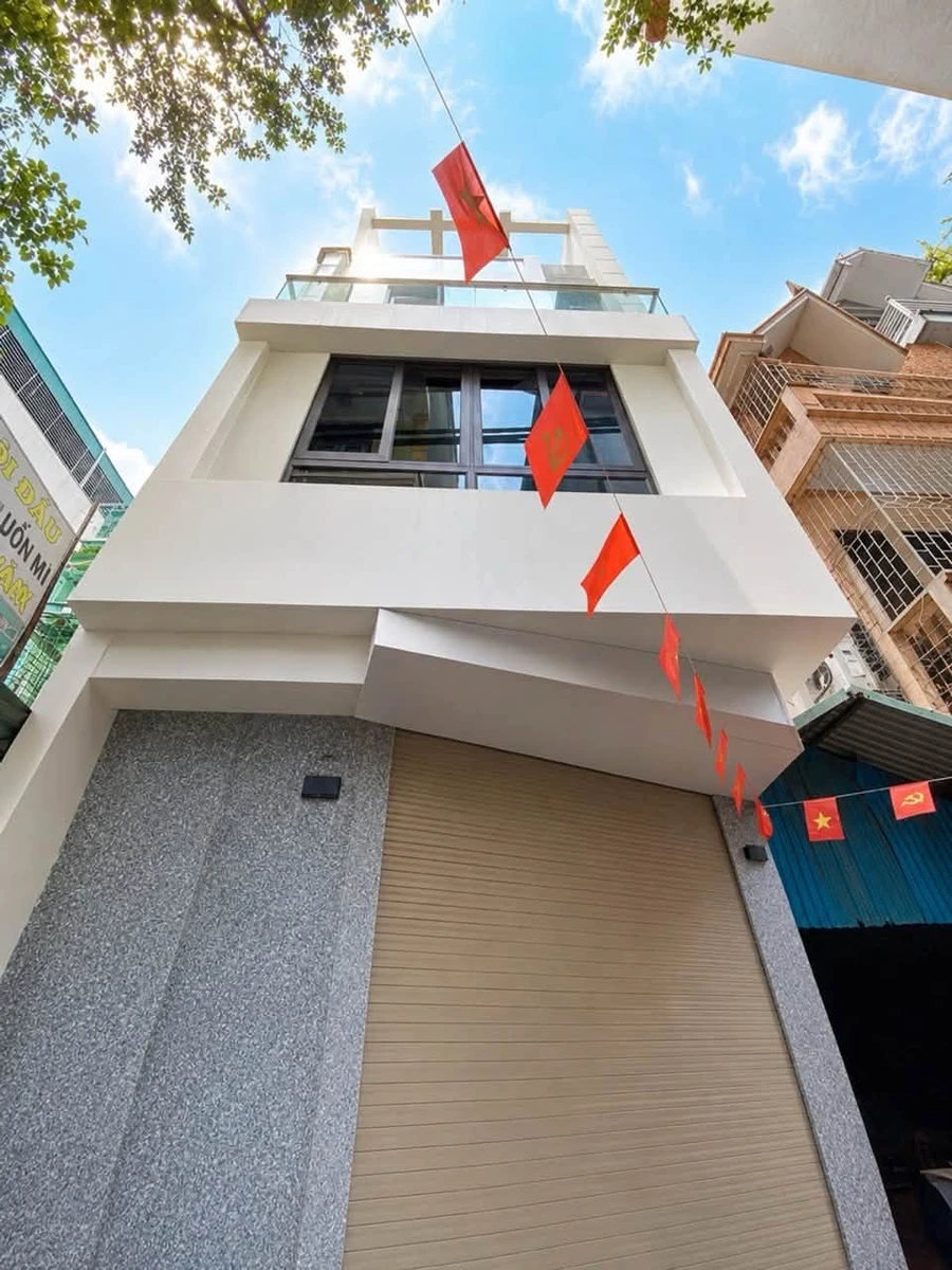 Bán nhà 4 tầng mặt tiền Đình Thôn, 55m2, 13 tỷ - Ảnh 1