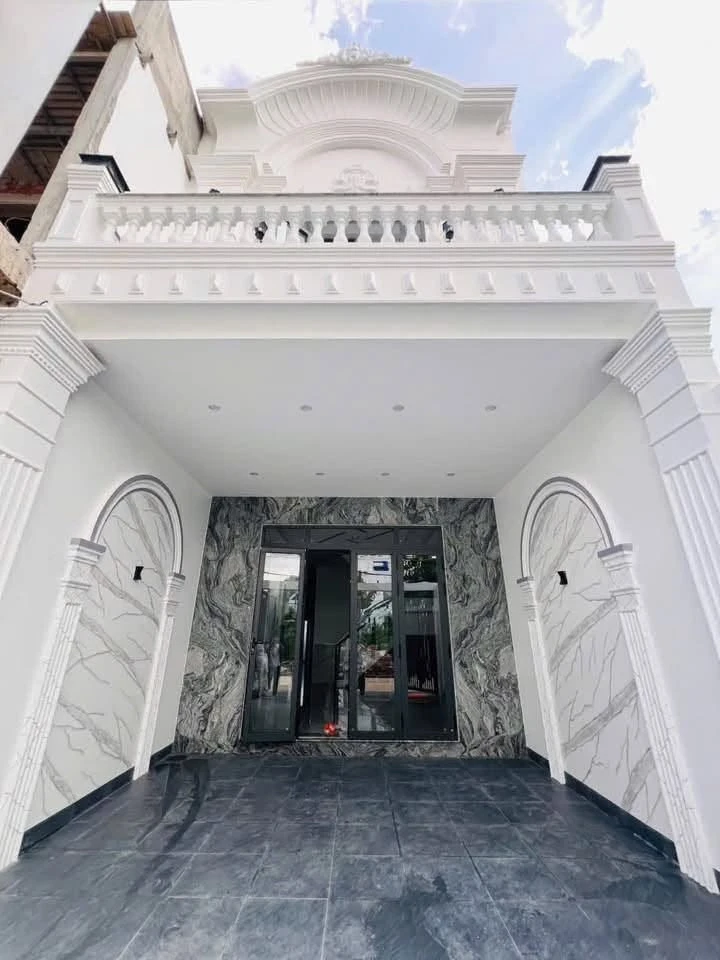 Nhà tân cổ điển 1 trệt 1 lầu 125m² Nguyễn Tiệm - Ảnh thu nhỏ 2