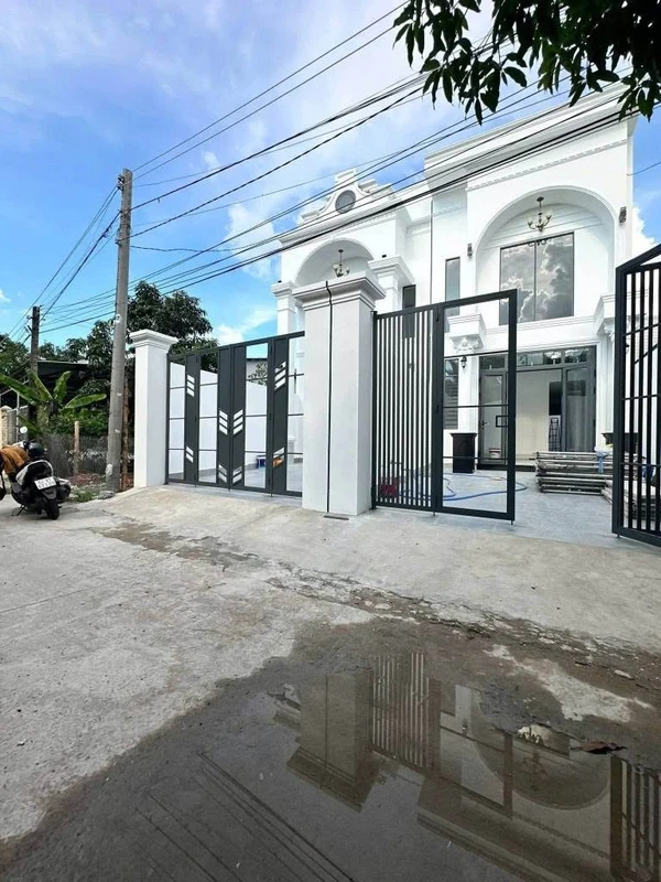 Bán nhà hẻm ô tô 4.9x23m 3PN 2WC Phường 4 2.1 tỷ