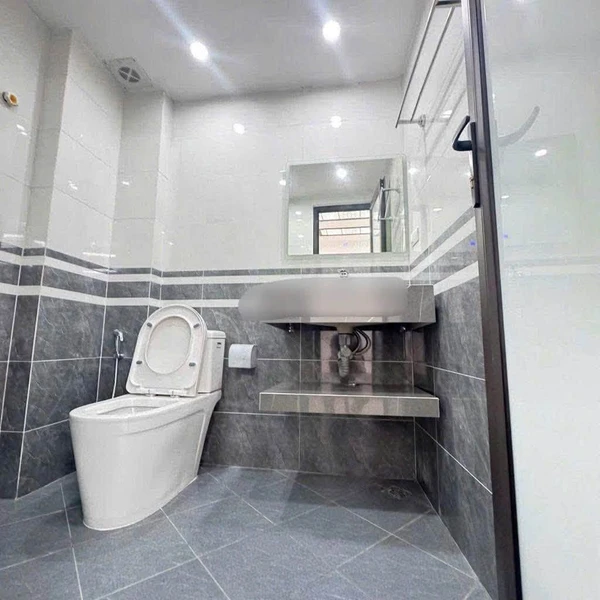 Cho thuê nhà 3PN Hoàng Hoa Thám, Ba Đình 40m² 18 triệu/tháng