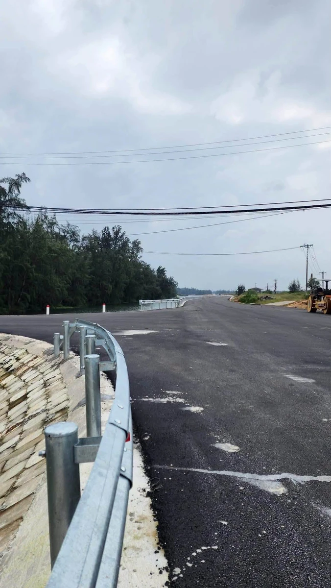 Bán đất thổ cư 500m² mặt tiền 10m Quảng Ngãi - Ảnh thu nhỏ 2