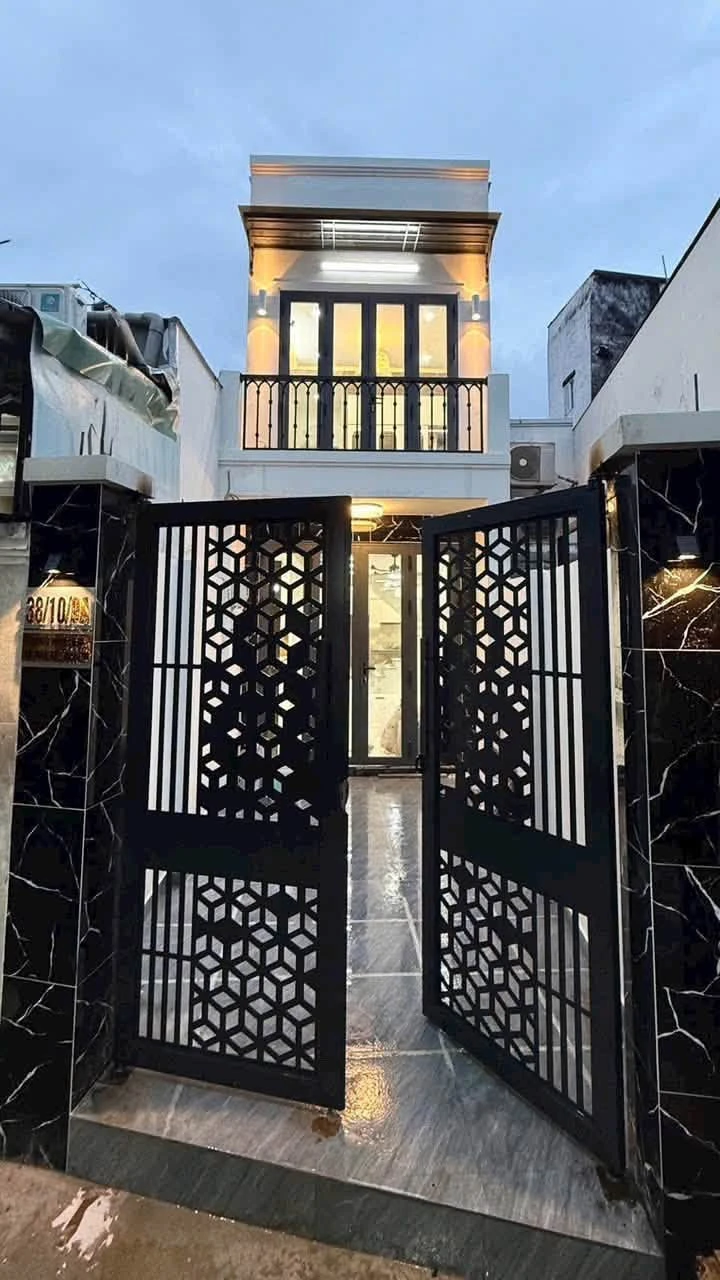 Bán nhà mới 1 trệt lầu 3PN 60m² Nhà Bè 3 tỷ 950 triệu - Ảnh 1