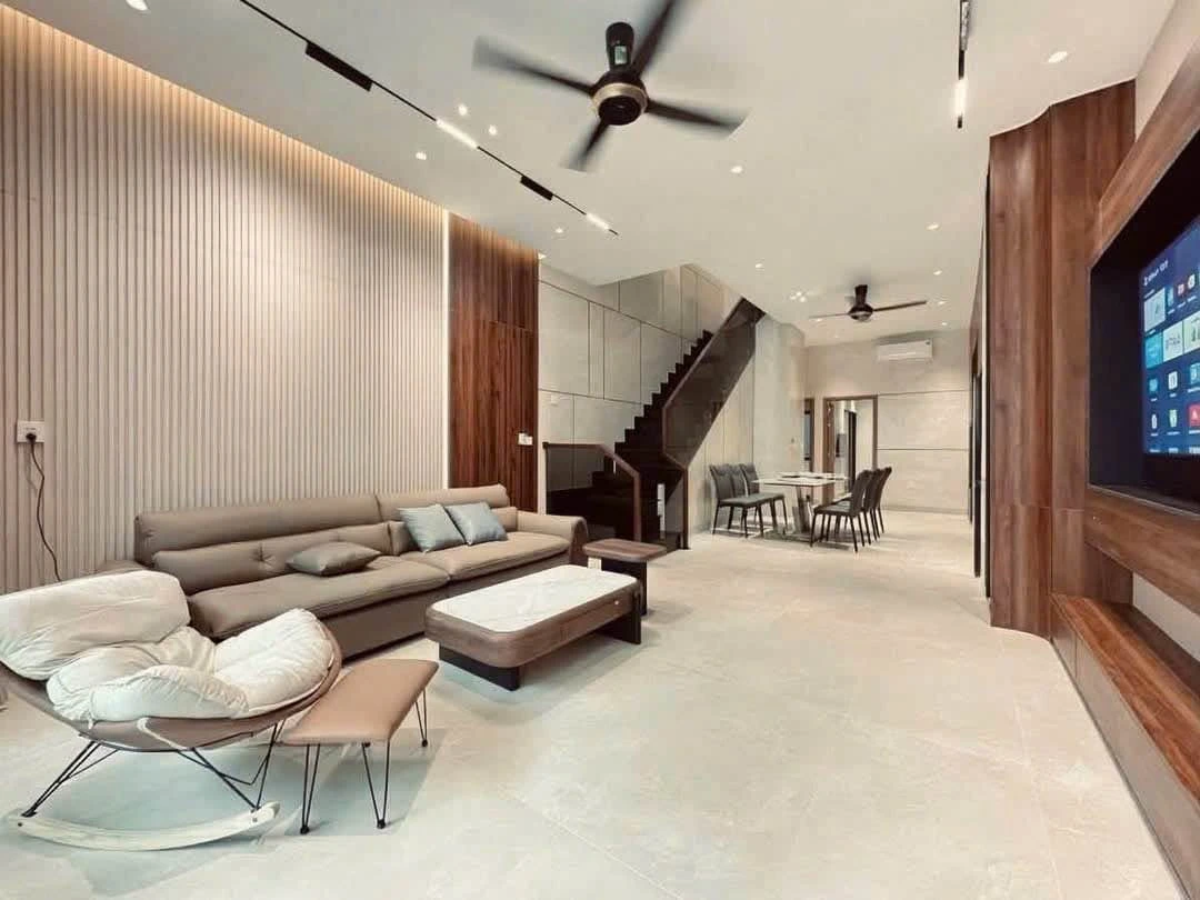 Bán nhà 3 tầng 105m² 4PN Hòa Xuân 8.9 tỷ - Ảnh thu nhỏ 2