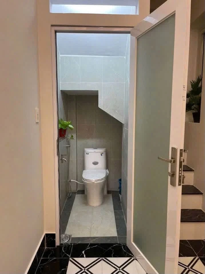 Cho thuê nhà 2 phòng ngủ Lãnh Bình Thăng, Quận 11, 20m² - Ảnh thu nhỏ 5