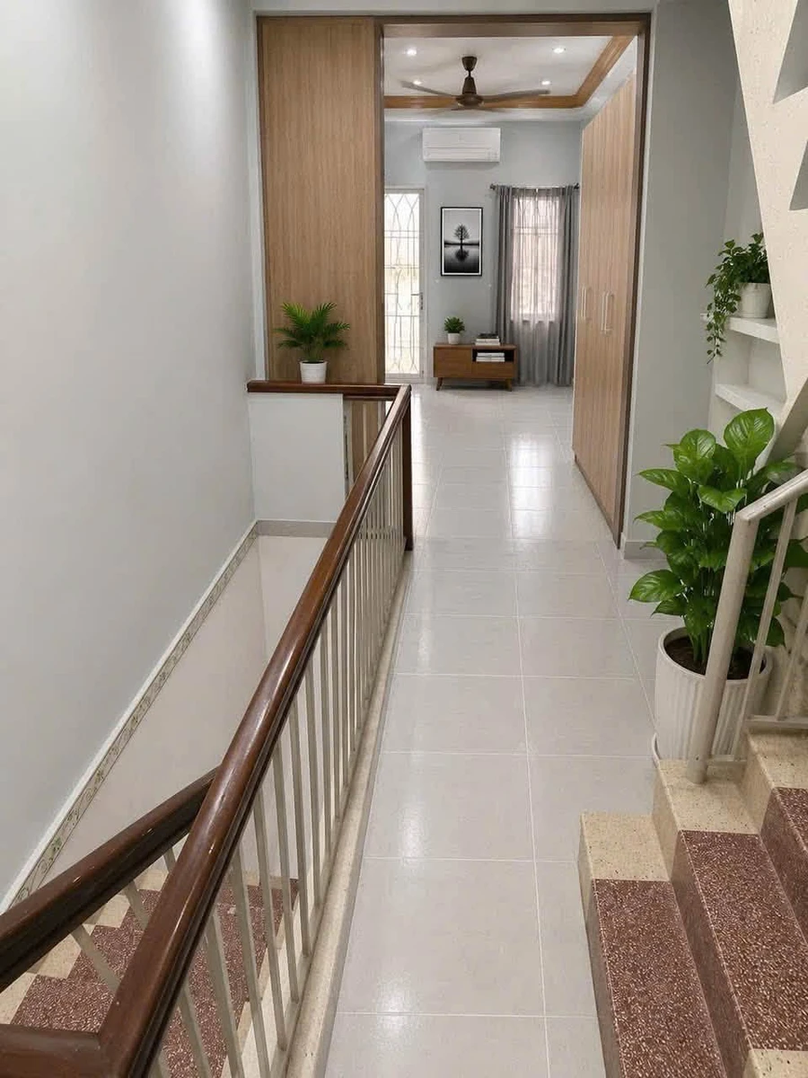 Nhà mặt tiền 3 tầng 3PN/3WC 70m² Quận 5 giá 5 tỷ 600 - Ảnh thu nhỏ 2
