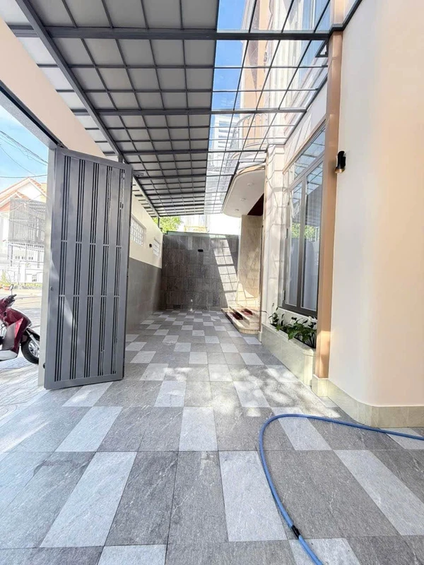 Bán biệt thự mặt tiền Nguyễn Bình, Vũng Tàu 260m² 22 tỷ