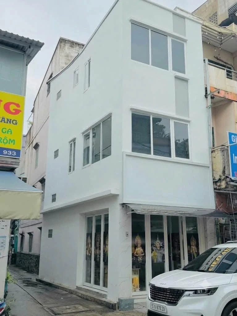 Bán nhà mặt tiền góc Quận 10, 28m², 7,5 tỷ - Ảnh 1