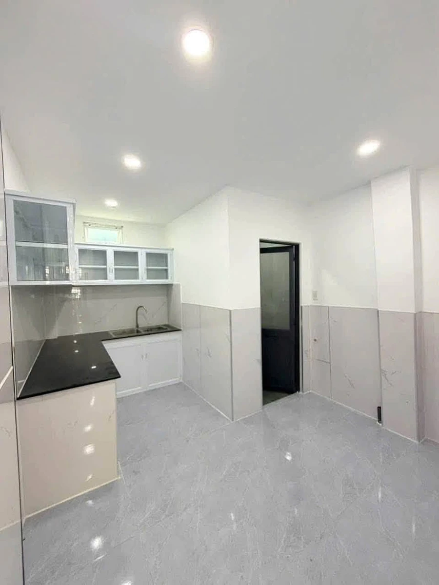 Bán nhà hẻm 3.3x17m 2 phòng ngủ sổ hồng riêng giá 2,85 tỷ Thới Tam Thôn, Hóc Môn - Ảnh thu nhỏ 5