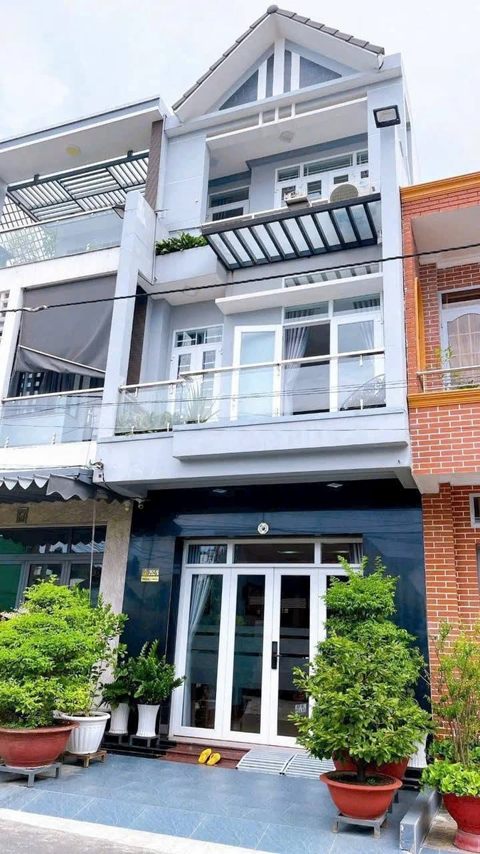 Nhà 3 tầng 77m² 3PN 4WC Phan Trung, Biên Hòa 6,3 tỷ - Ảnh thu nhỏ 2