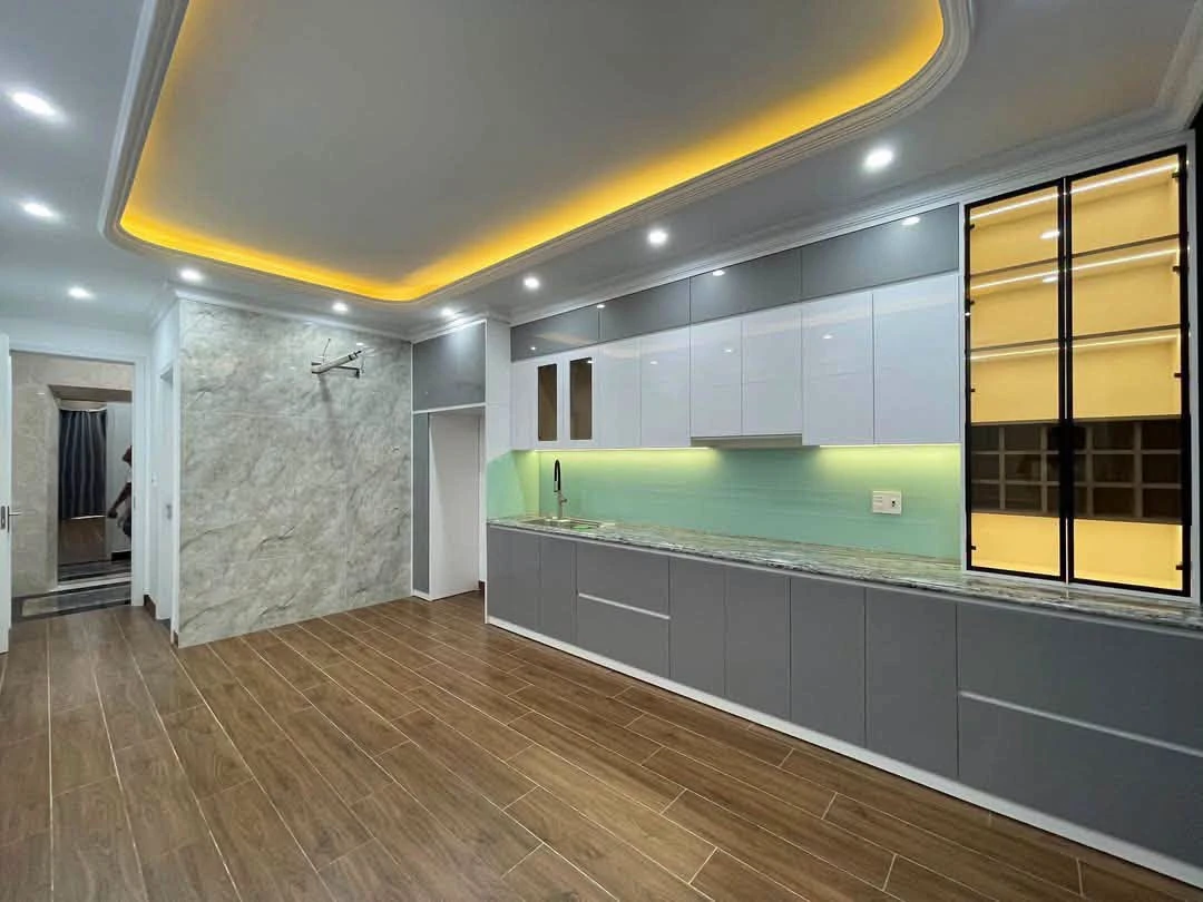 Bán nhà 6 tầng thang máy 40m2 Lê Hồng Phong 7.99 tỷ - Ảnh thu nhỏ 2