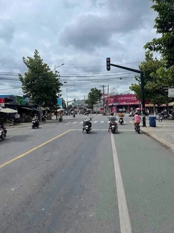 Bán xưởng 1800m² mặt tiền Nguyễn Thị Minh Khai Quận 12 - Ảnh thu nhỏ 2