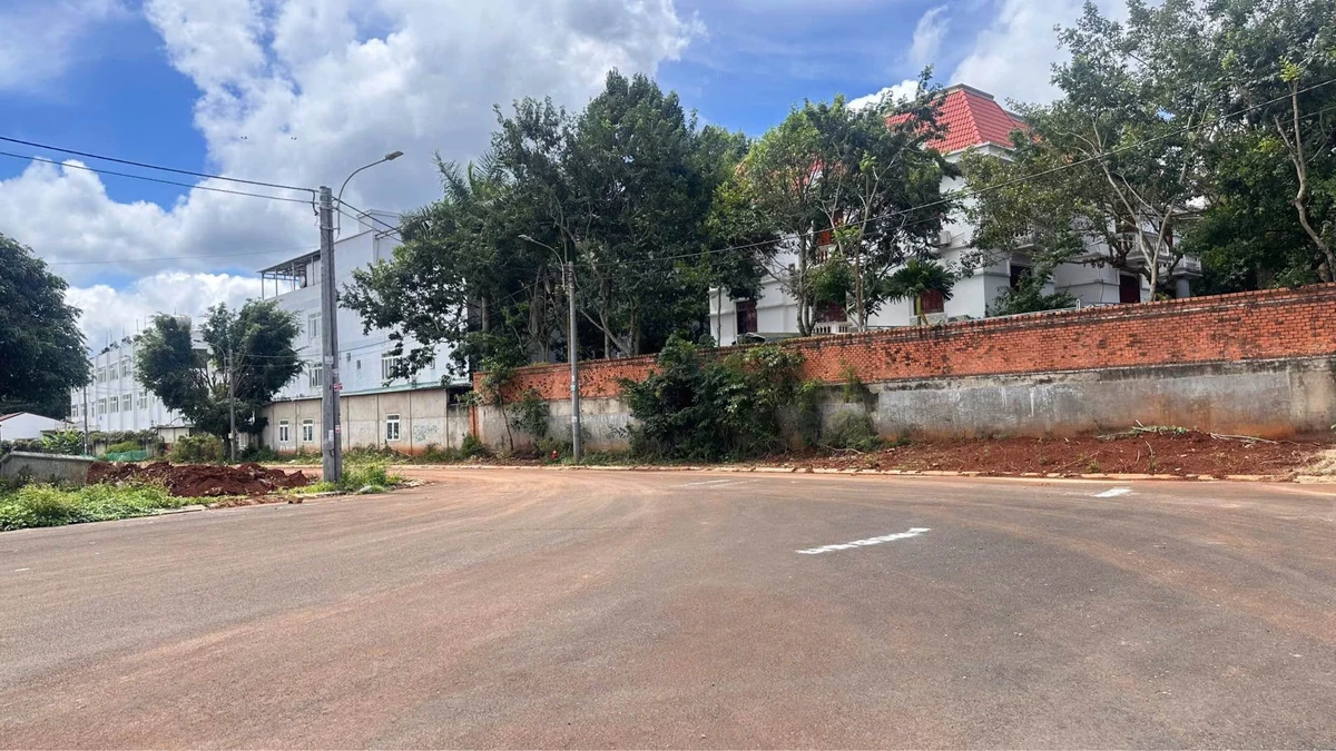 Bán lô đất tái định cư 5x23m 100% thổ cư gần đường Lê Văn Nhiễu, Tân An, Đắk Lắk - Ảnh thu nhỏ 3