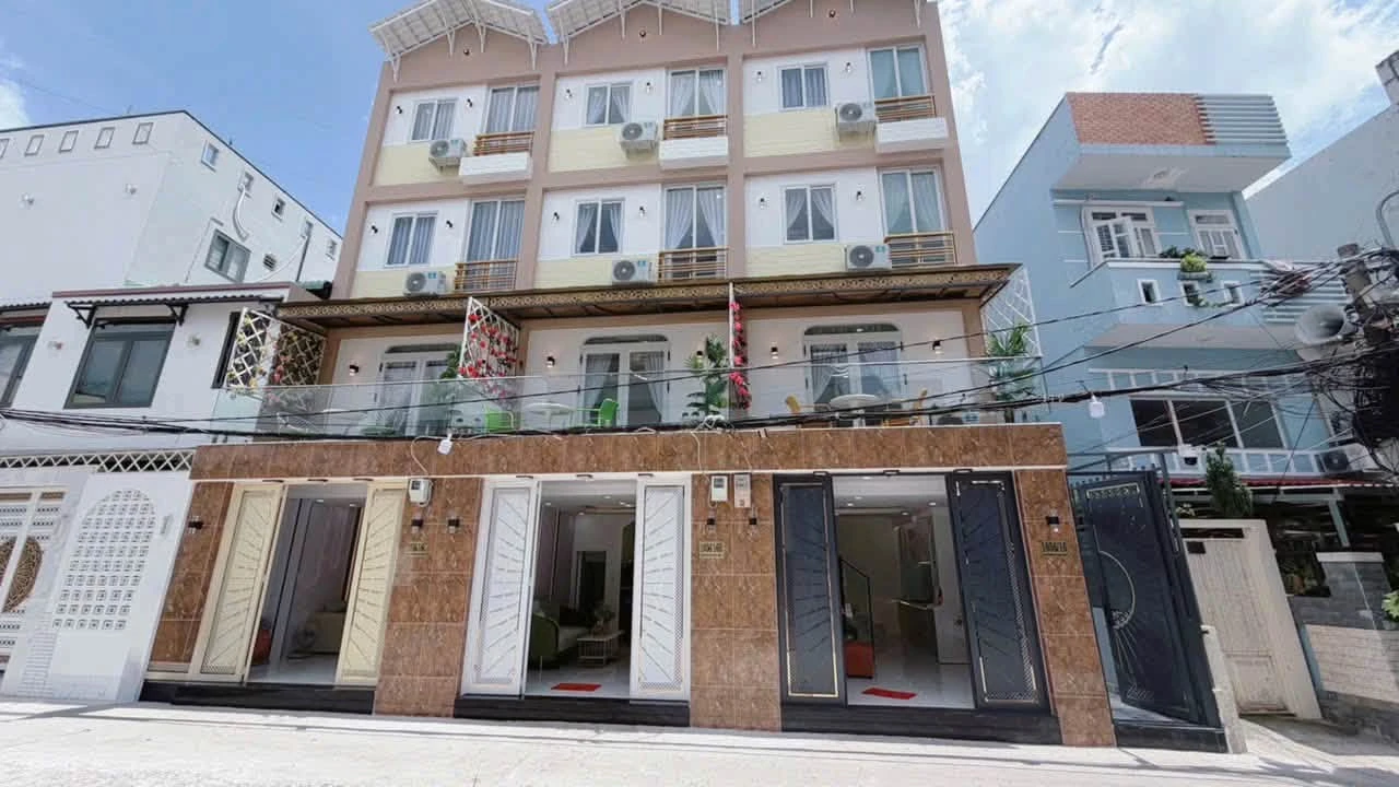 Bán nhà 1 trệt 3 lầu 4x8m gần mặt tiền Huỳnh Tấn Phát, Quận 7, giá 3,5 tỷ - Ảnh 1